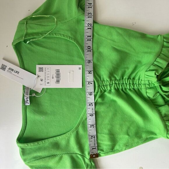 NEW Zara Green Ribbed Ruched Short Sleeve Crop Top Size Small - Picture 6 of 8